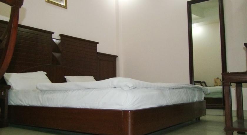 Legend - Walk-in From Railway Station