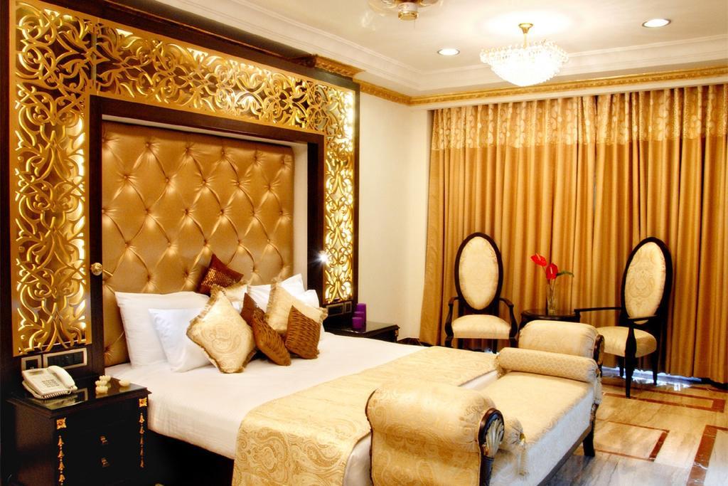 New Walnut Castle Hotel