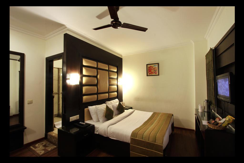 Southgate Delhi Hotel