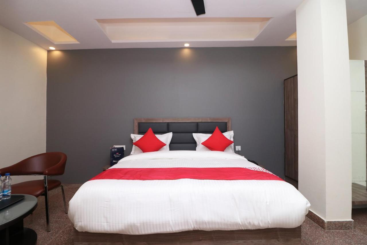Hotel Oyo 36848 Embellish New Delhi