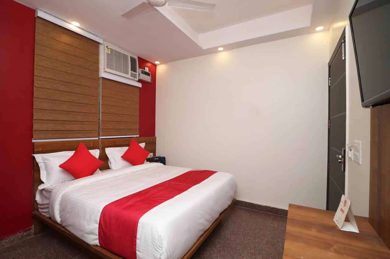 Oyo 36848 Embellish Hotel New Delhi