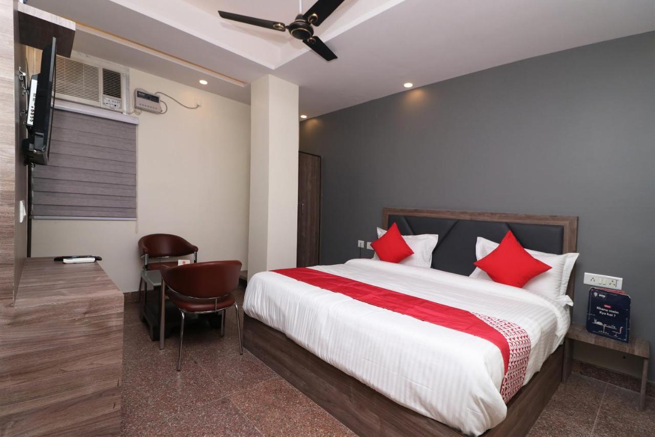 Oyo 36848 Embellish 3* New Delhi