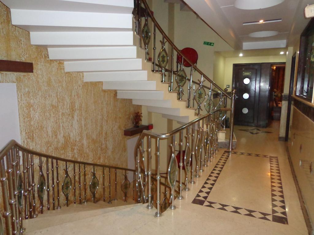 Shivdev International Near Railway Station Hotel Nova Deli