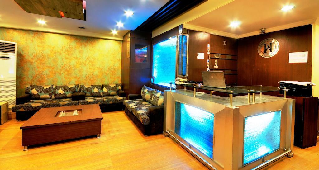 Capital O 2382 White House Continental Hotel Delhi (National Capital Territory of India)