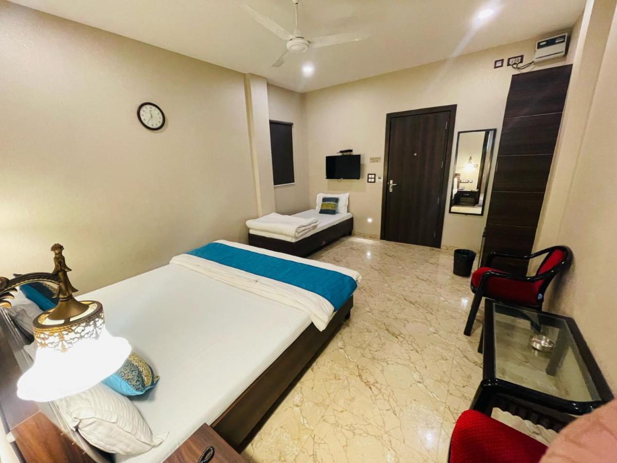 Aiwan-e-shahi Hotel