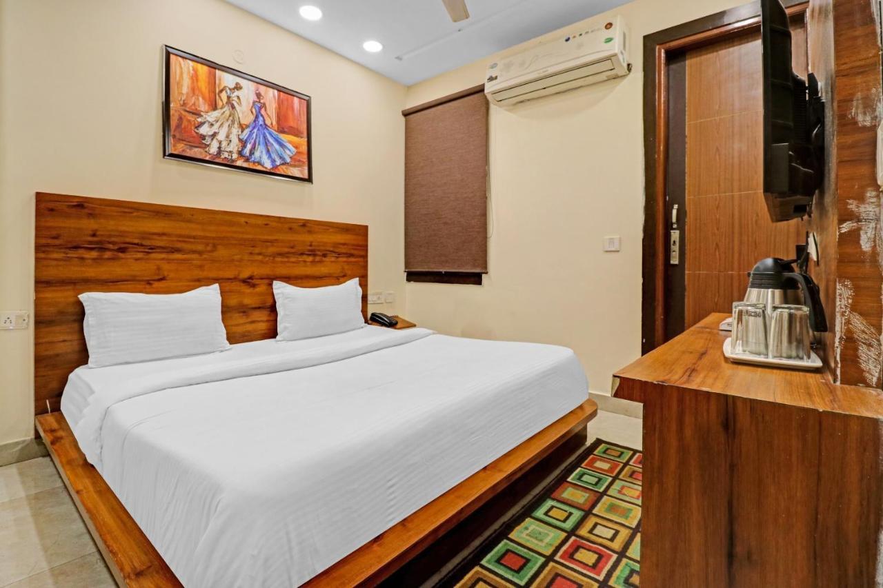 Oyo 45940 Grand Imperial Hotel