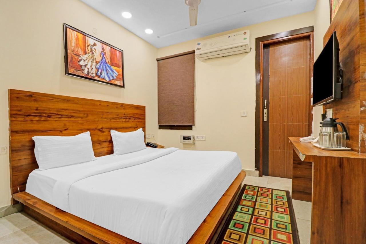 Oyo 45940 Grand Imperial 3* Delhi (National Capital Territory of India)