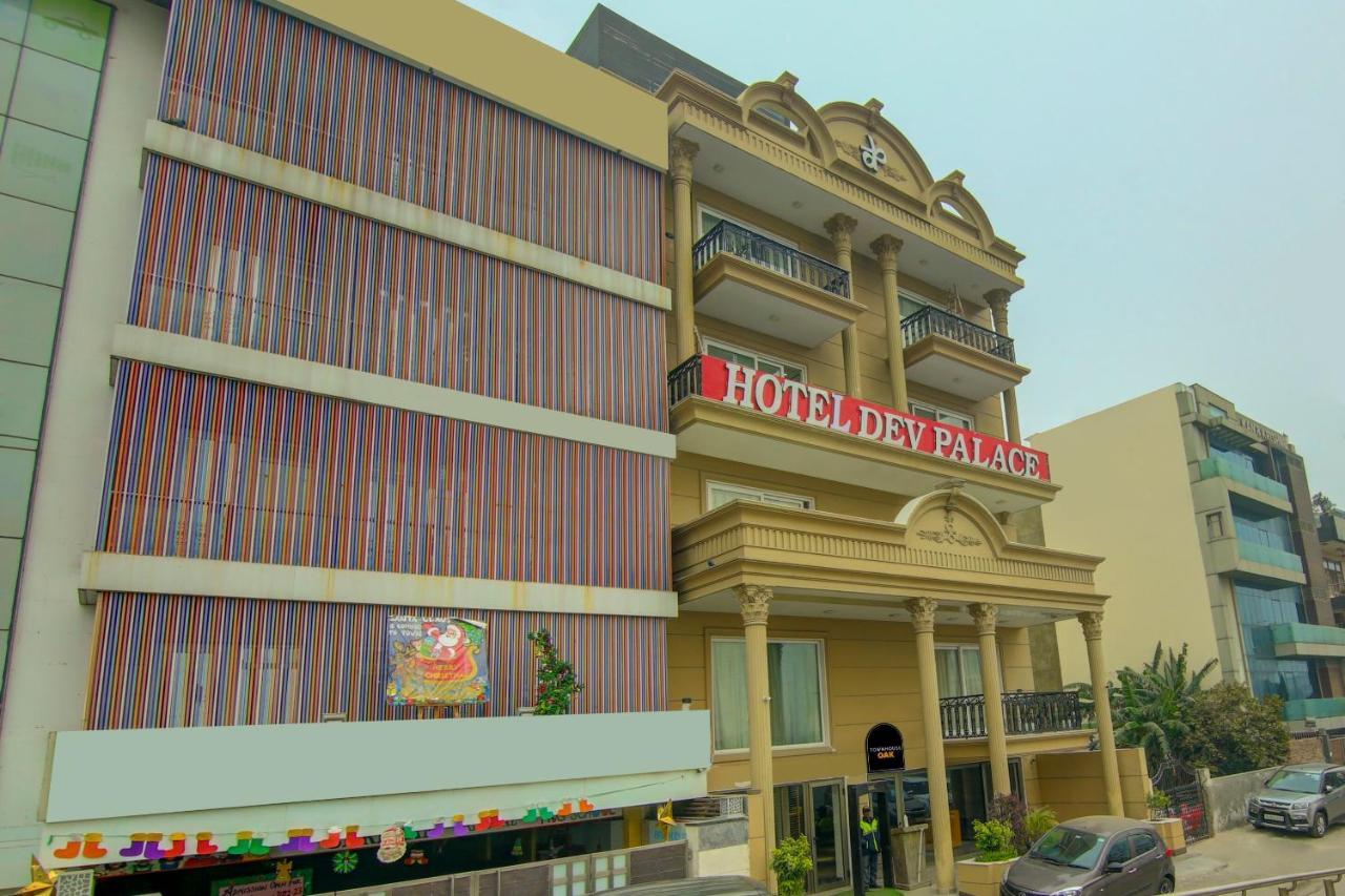 Hotel Townhouse Oak Dev Palace