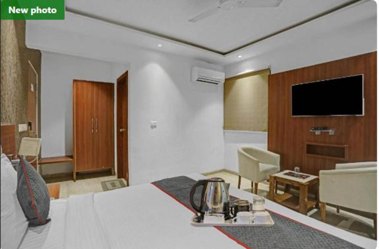 Wowstops-clark Near Delhi Airport 4* New Delhi