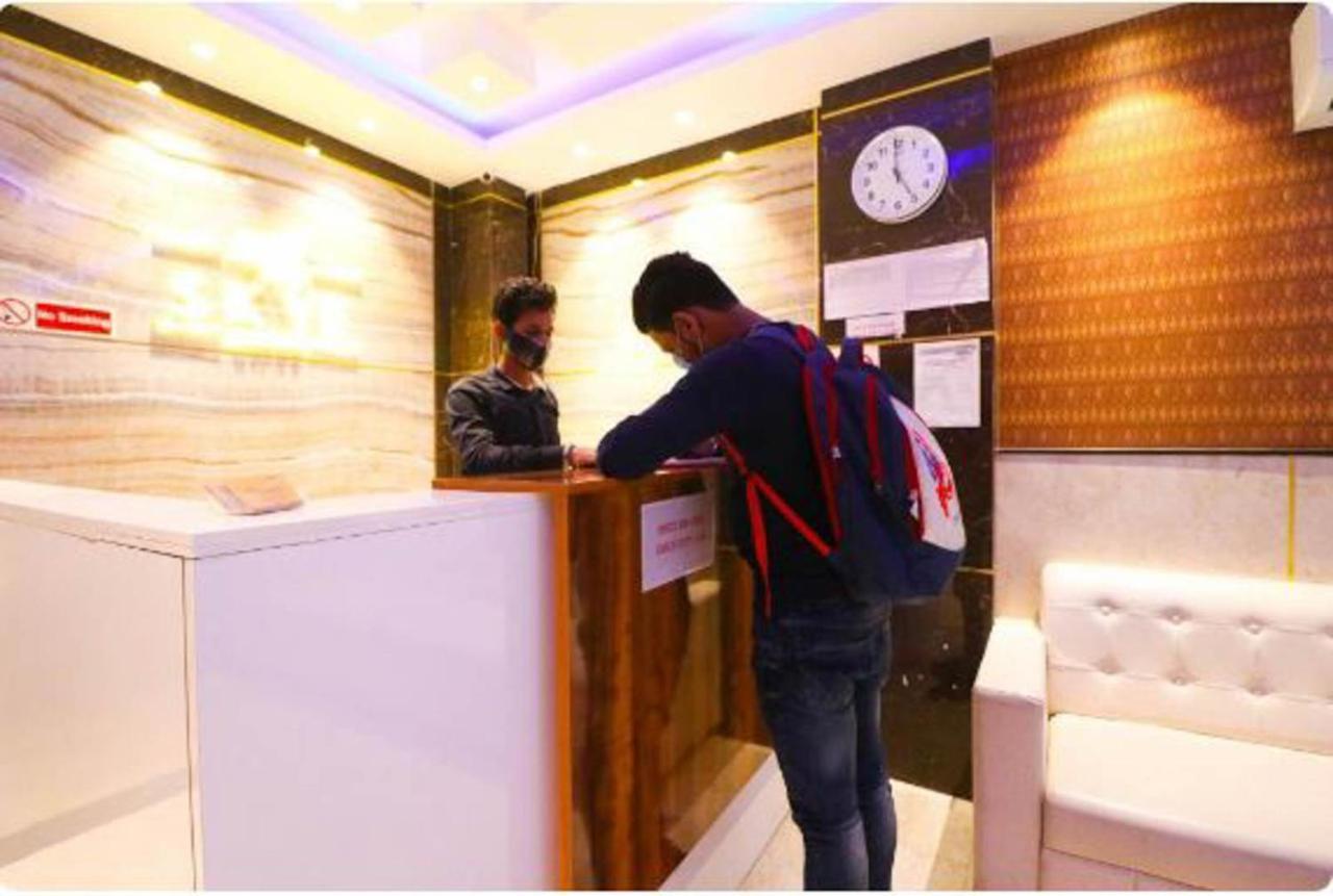 Wowstops-clark Near Delhi Airport New Delhi