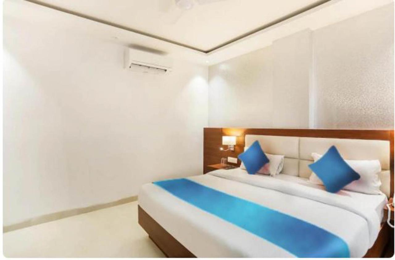 Hotel Royal Sky Luxury Near Delhi Airport New Delhi