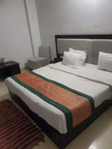 Hotel Hotel Aashiyana Inn Nova Deli