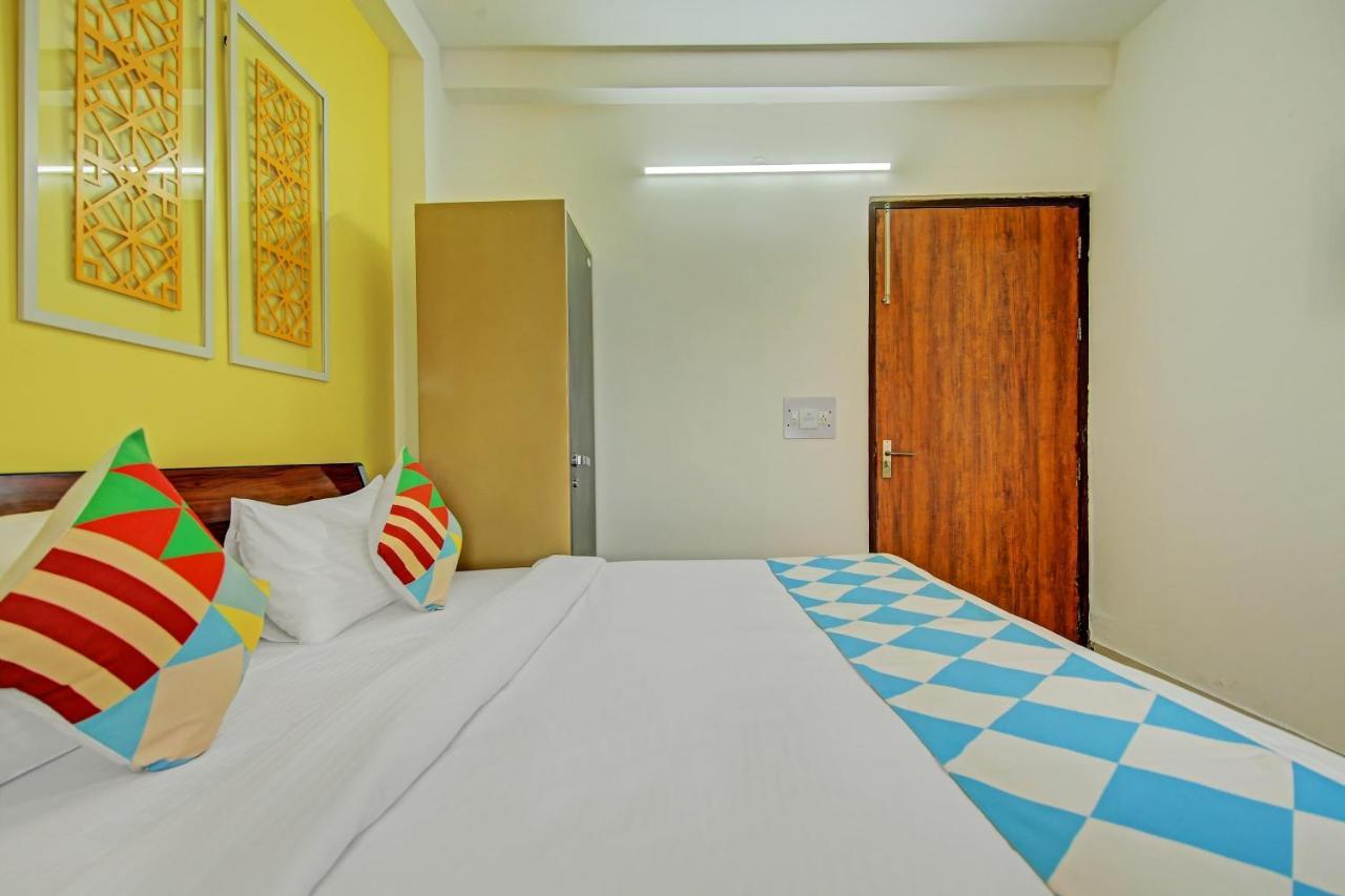 Oyo Plot No40 Dwarka Near Dwarka Sector 21 Metro Station 3* New Delhi