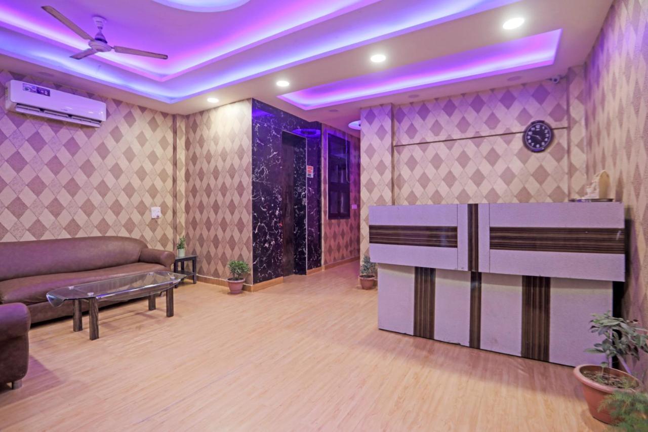 Airport Moody Plaza Hotel 3*