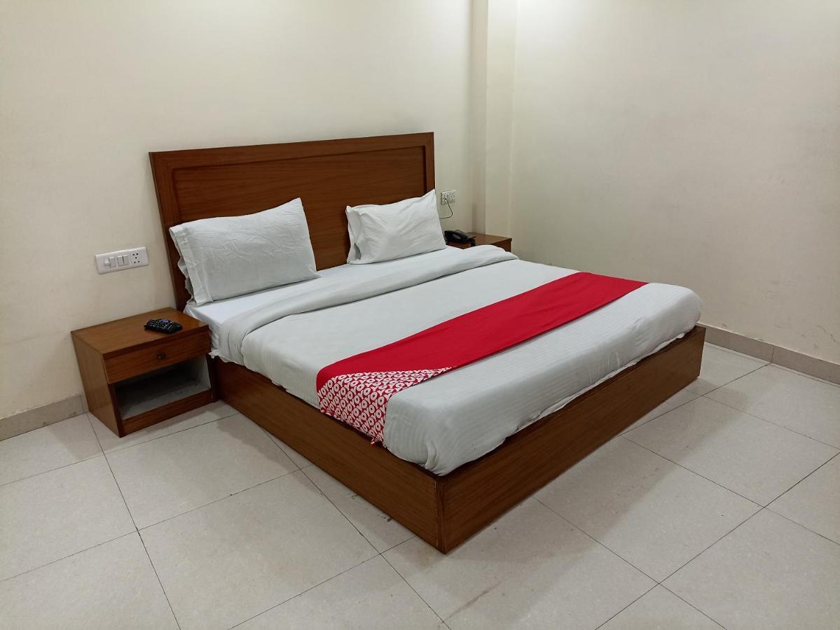 Hotel Star Light 4* New Delhi