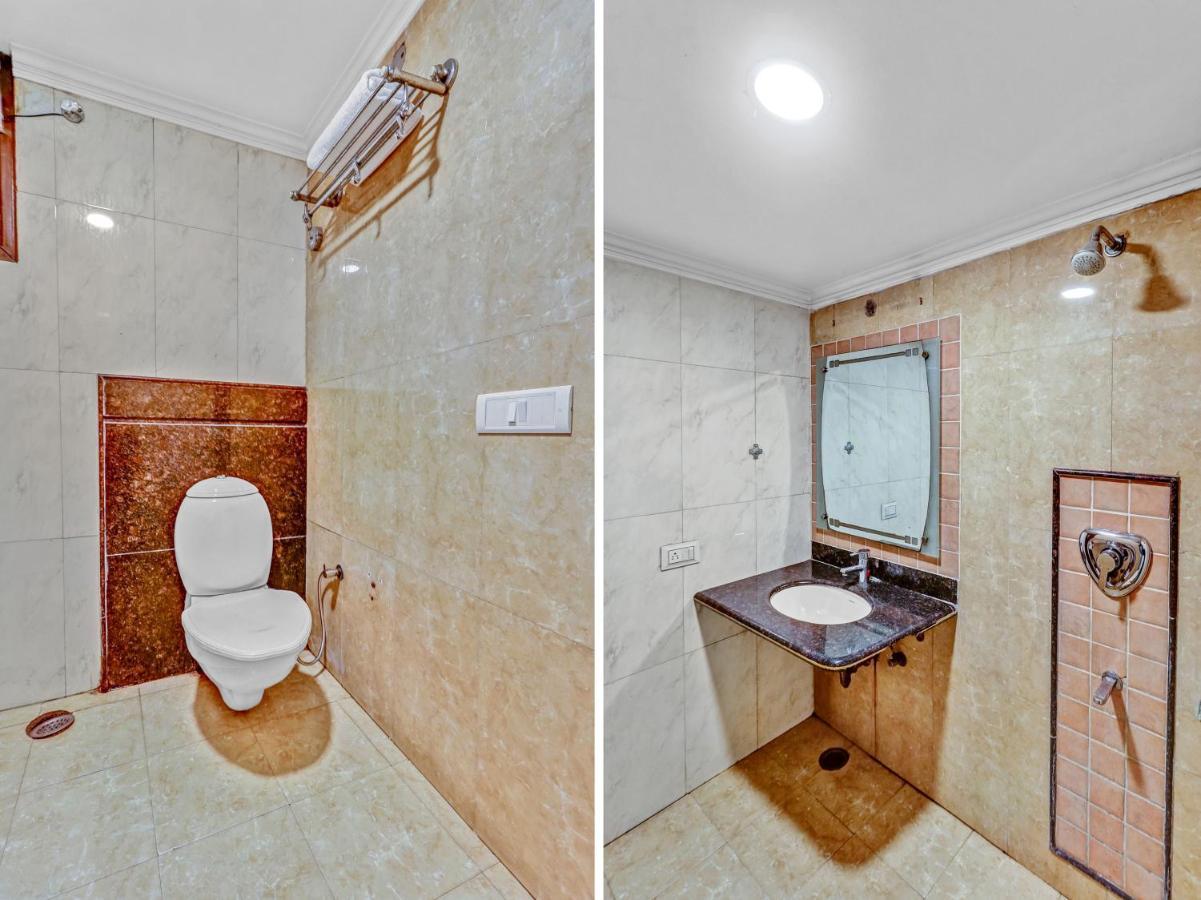 Staybook Geeson- Railway Station 3*