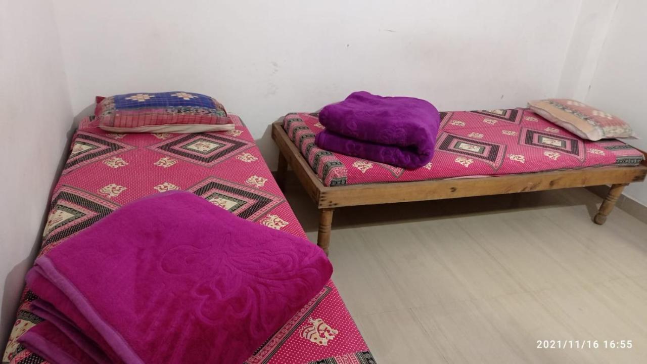 Santana Hostel * New Delhi