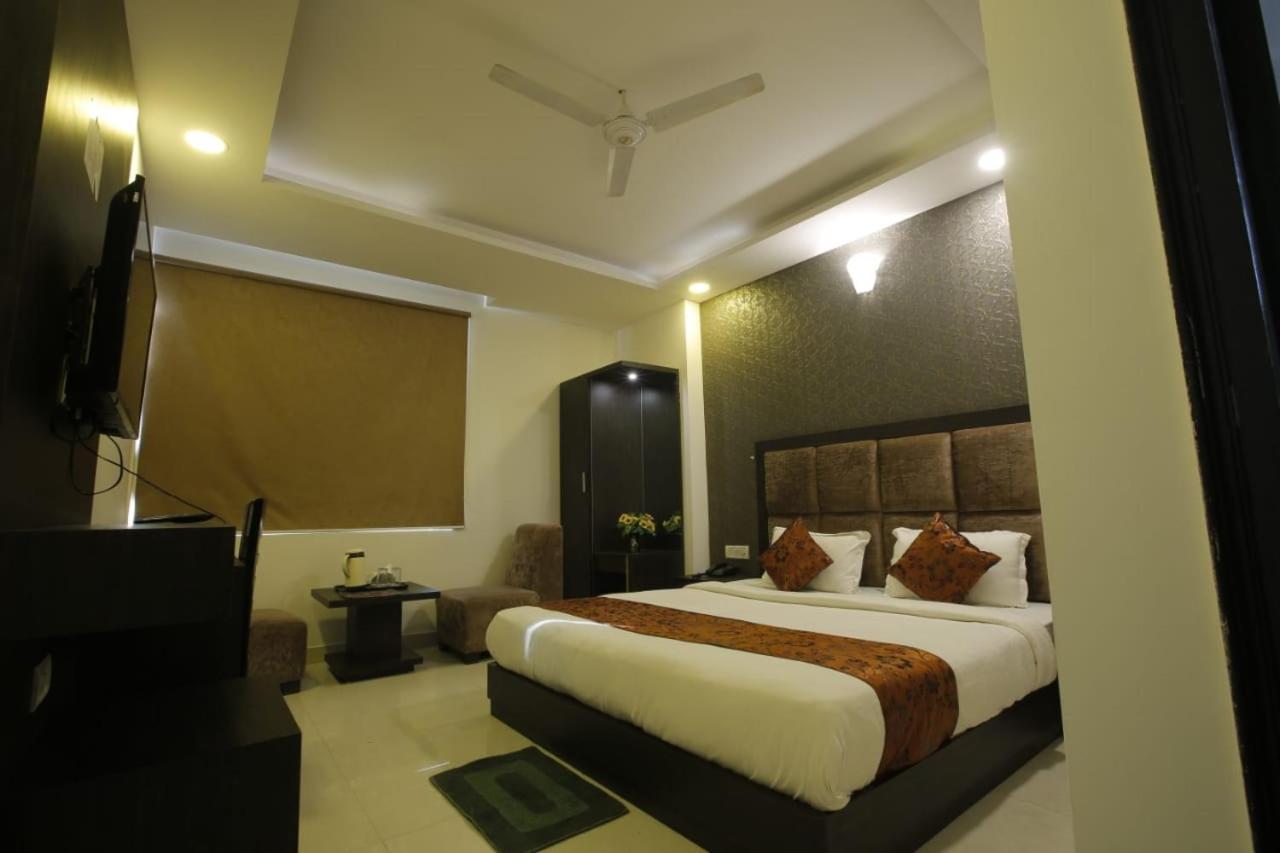 Hotel Aashiyana Inn