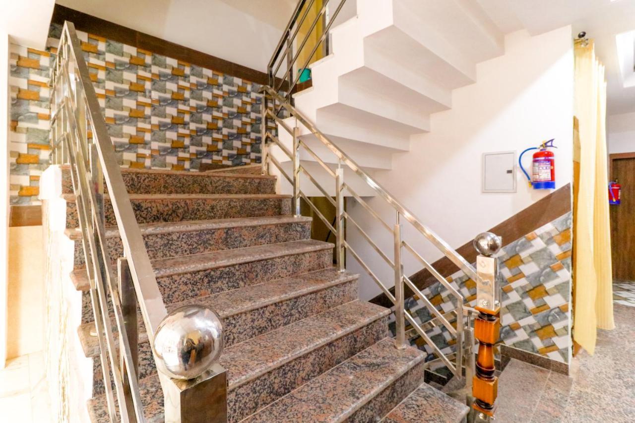 Belwood Suites - Near Airport 3* New Delhi
