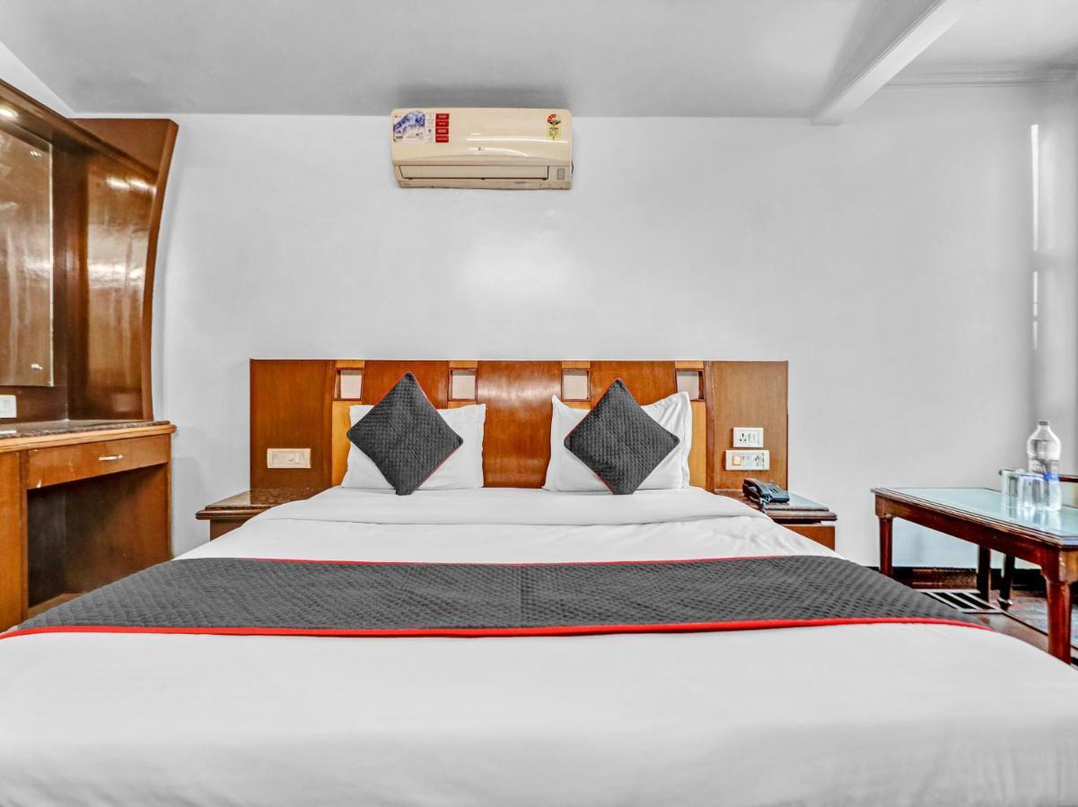 Staybook Geeson- Railway Station Hotel Nova Deli