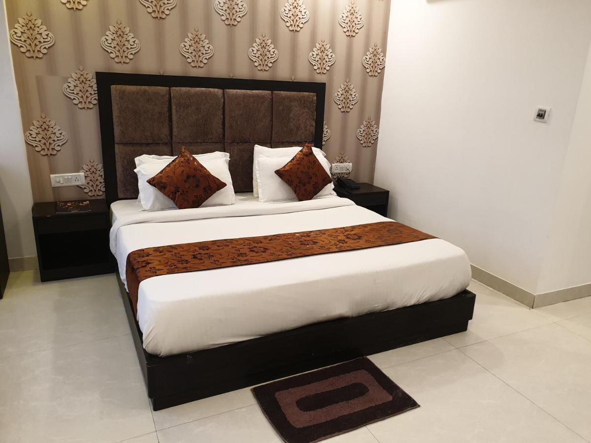 Hotel Aashiyana Inn 3*