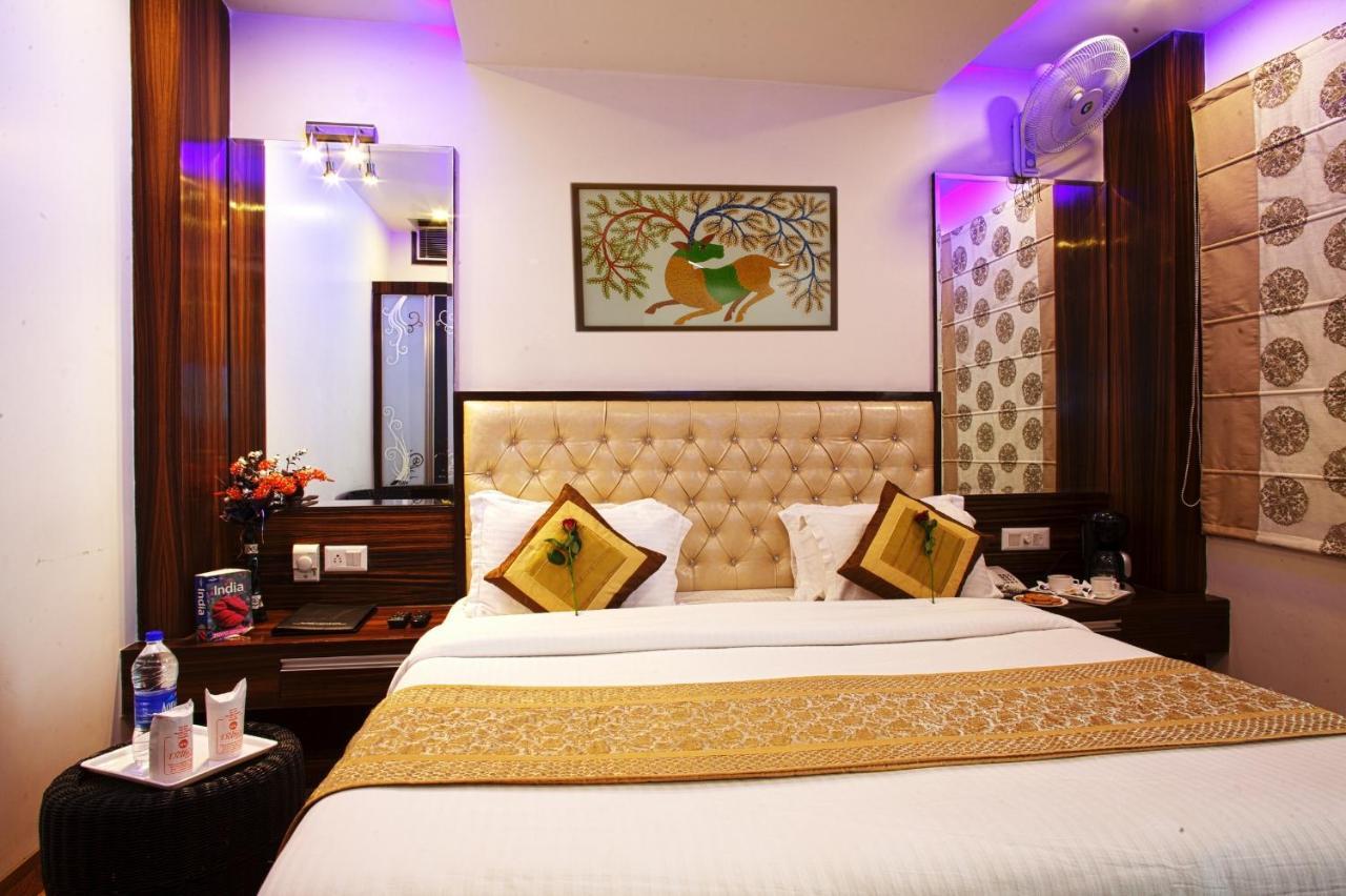 Delhi 55 -city Center 4*