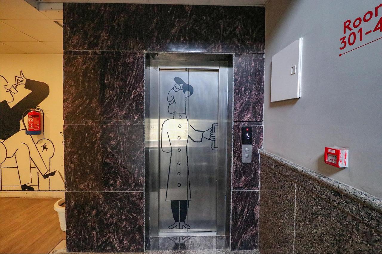 Fabhotel The Chaitanyas Rohini Sec 18 Hotel 3*