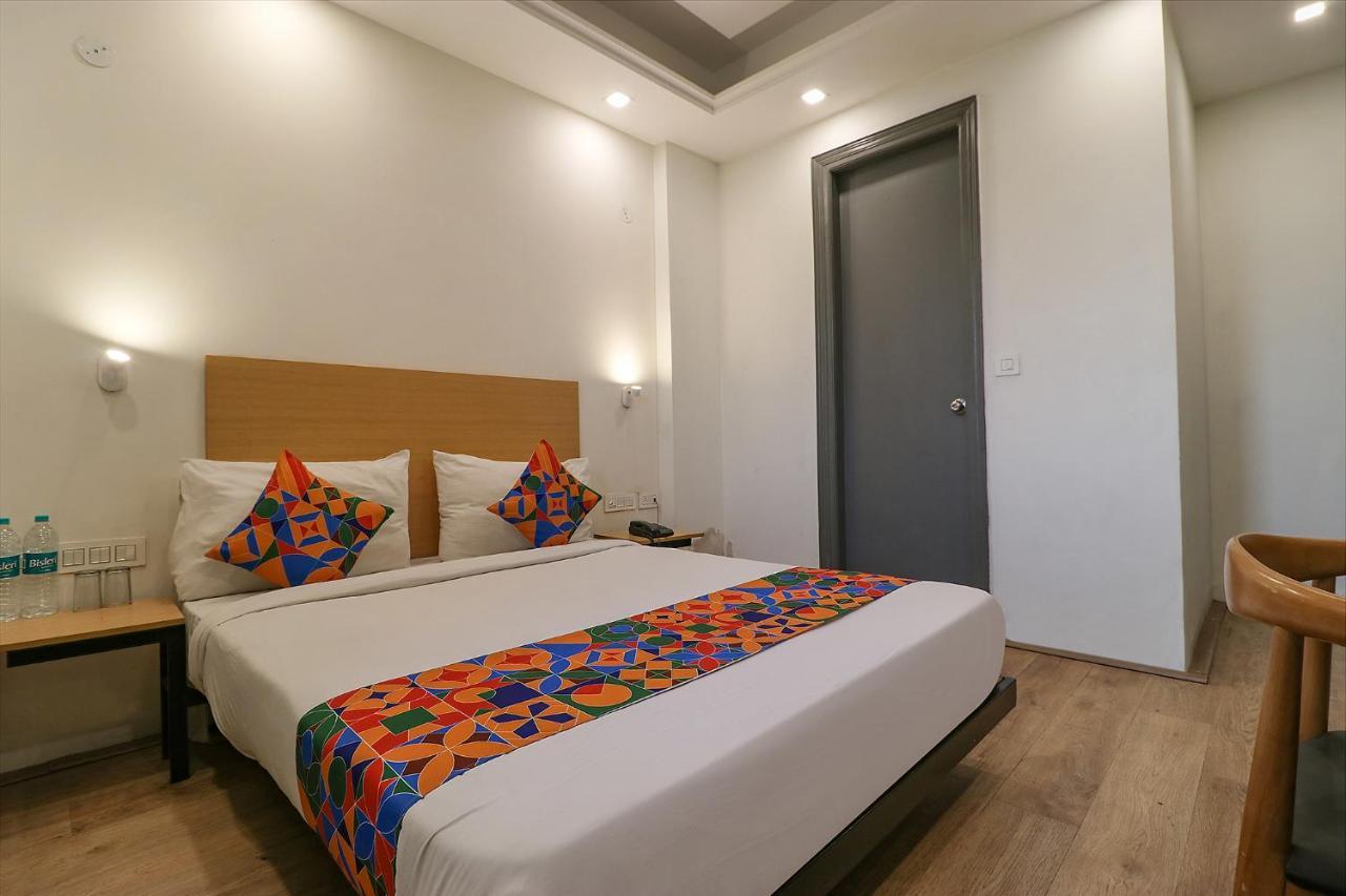 Fabhotel The Chaitanyas Rohini Sec 18 3* Delhi (National Capital Territory of India)