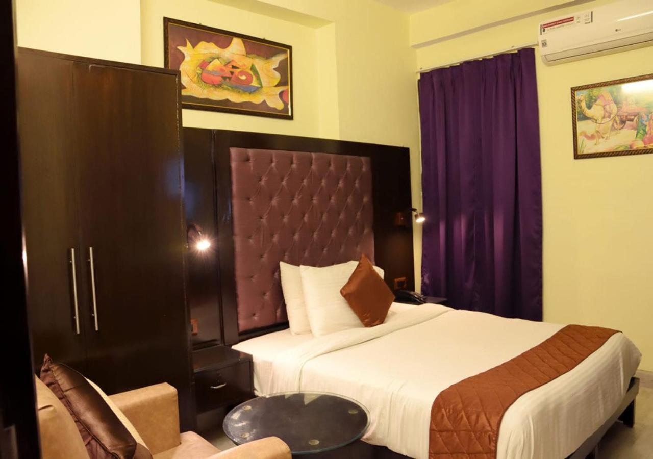 Sumedha Premium Hotel New Delhi