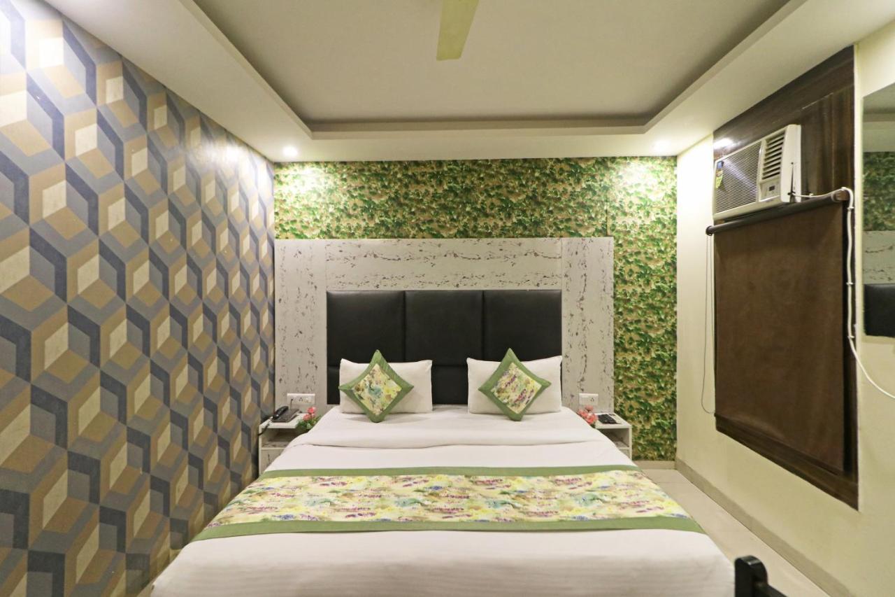 Hotel Smart Signature - Delhi Airport Hotel 4*