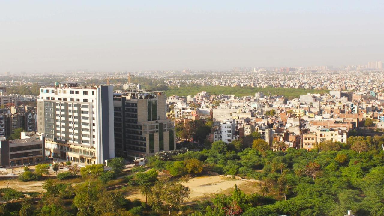 Mayur Vihar Noida By Ihg