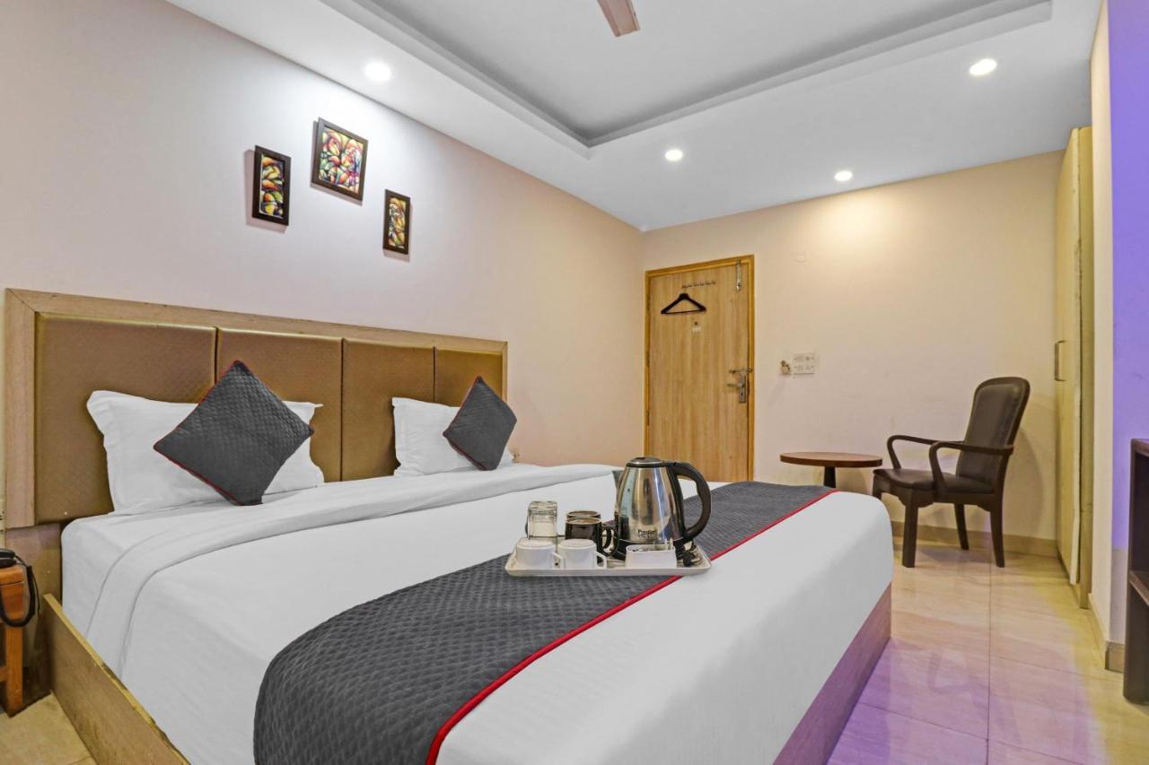 Oyo Townhouse 901 Prime Enclave Near Ambience Mall