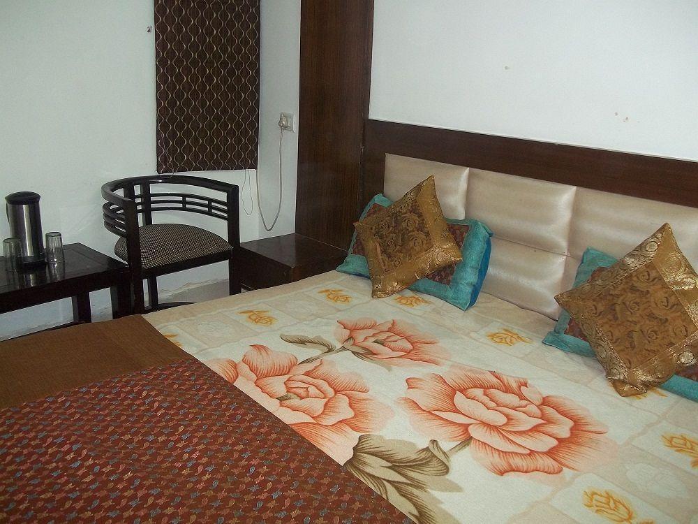 Hotel Mohan International