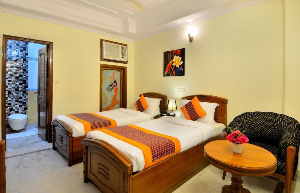 Pablas International, New Delhi, Near Metro Delhi (National Capital Territory of India)