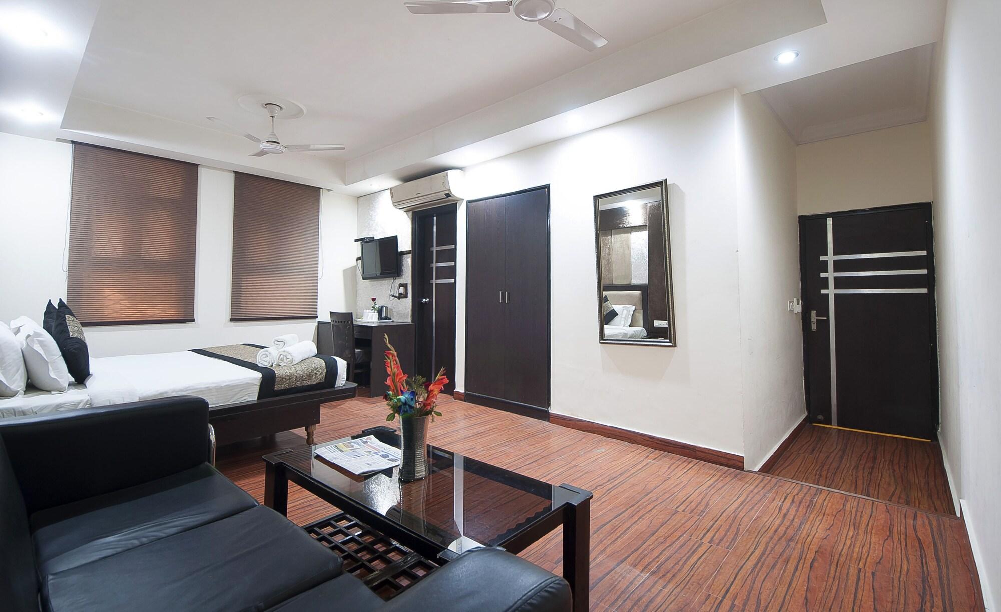 Hotel Apra International 3*