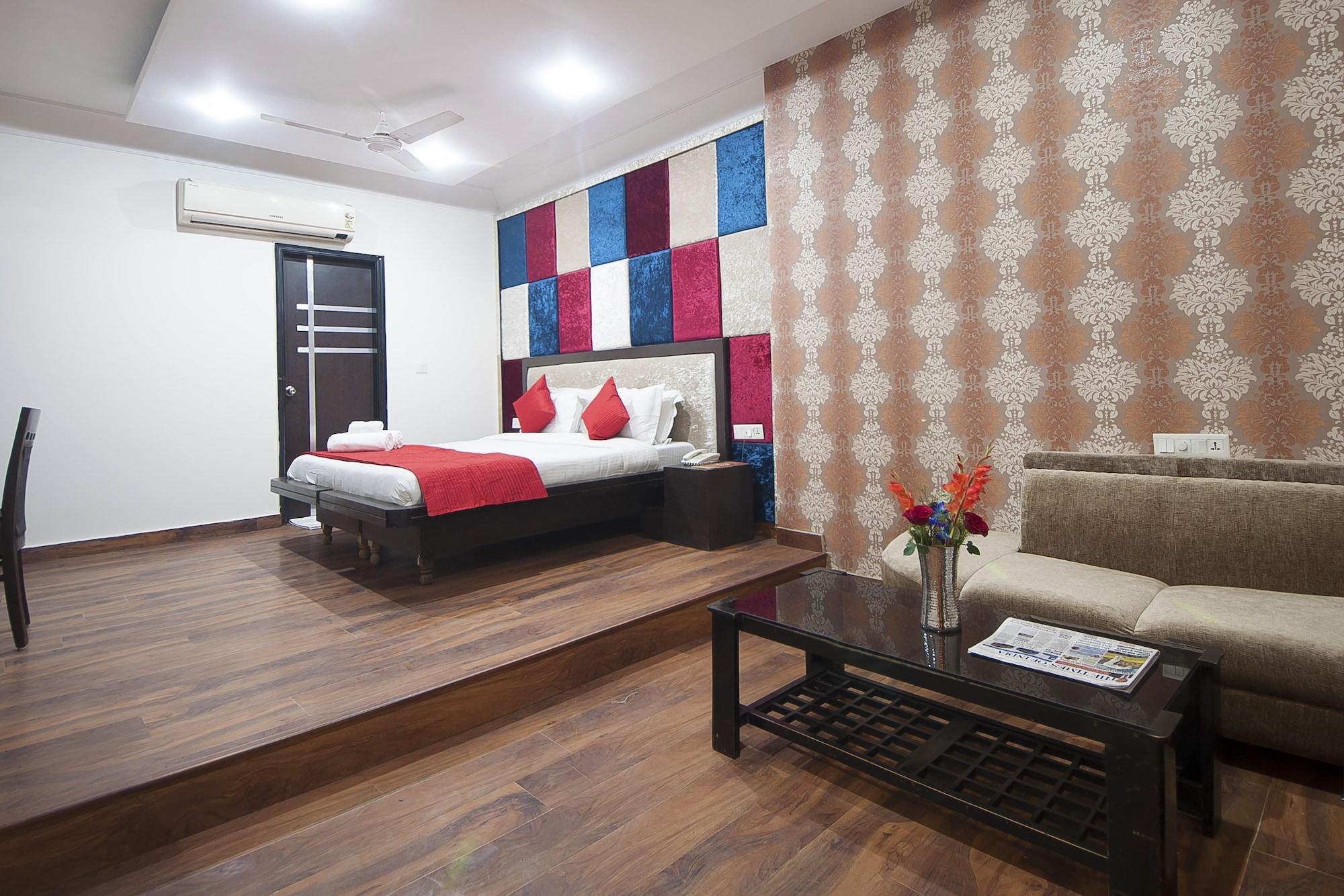 Apra International Hotel 3*