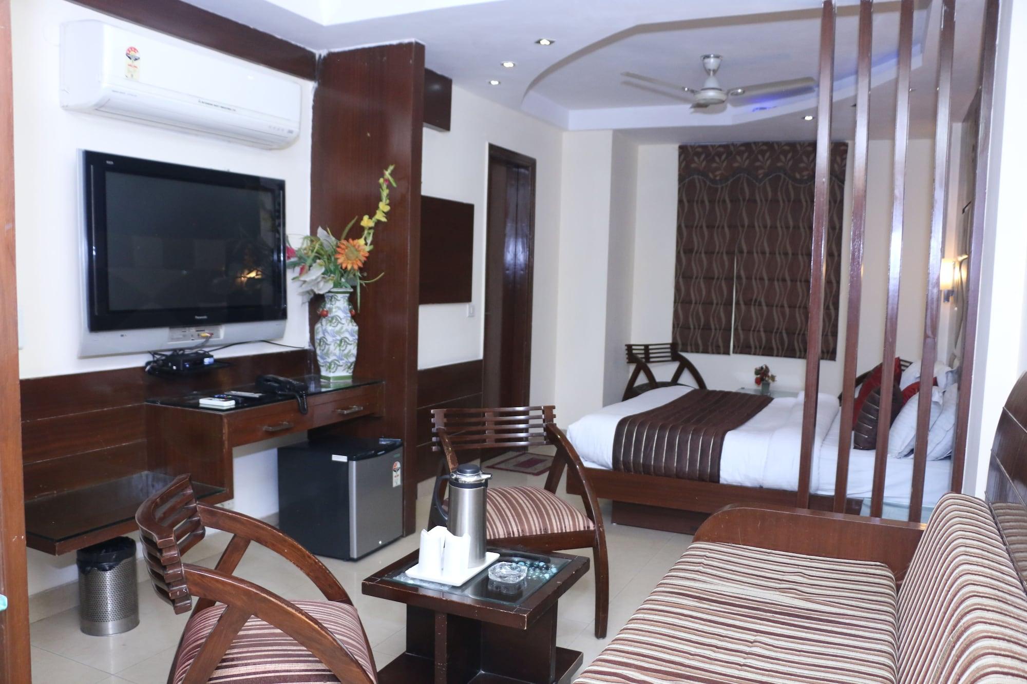 High 5 Land Hotel