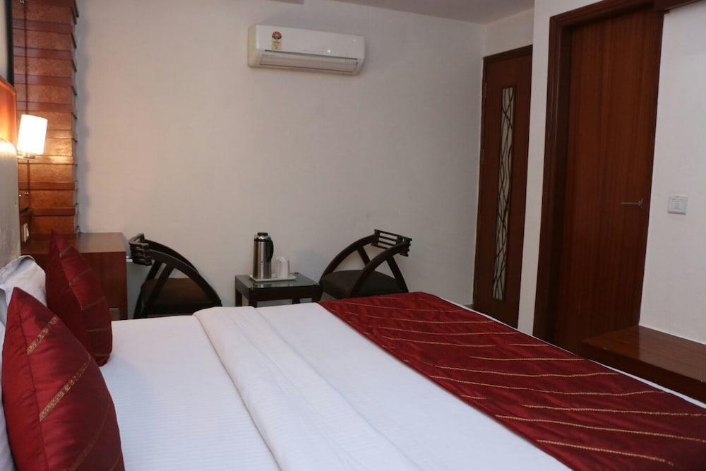 High 5 Land Hotel 2*