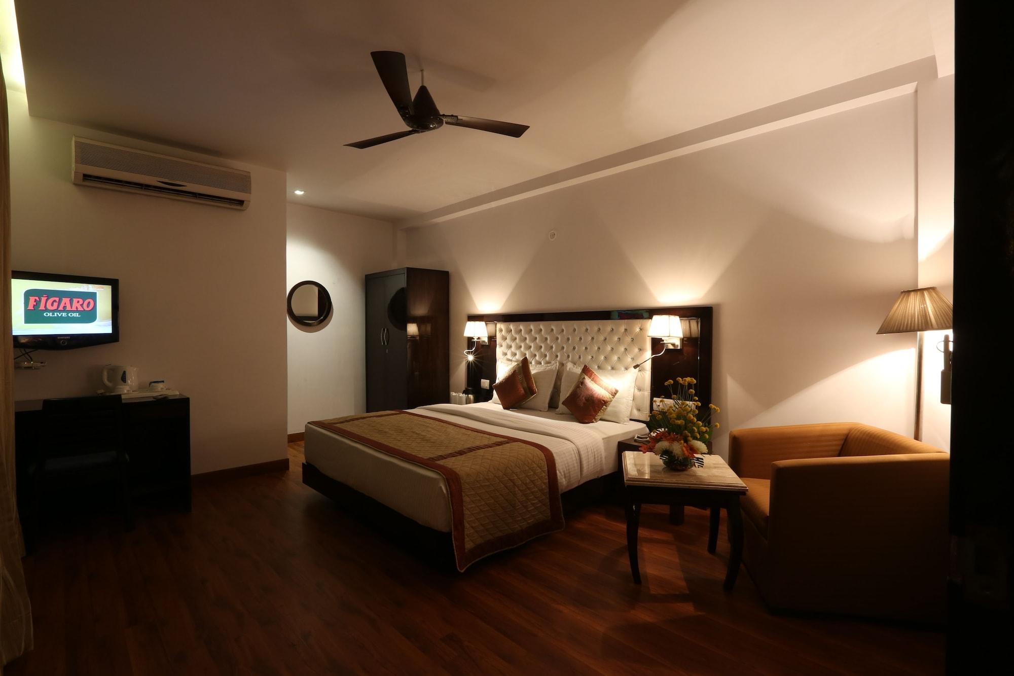 Hotel Waves, Airport Delhi (National Capital Territory of India)