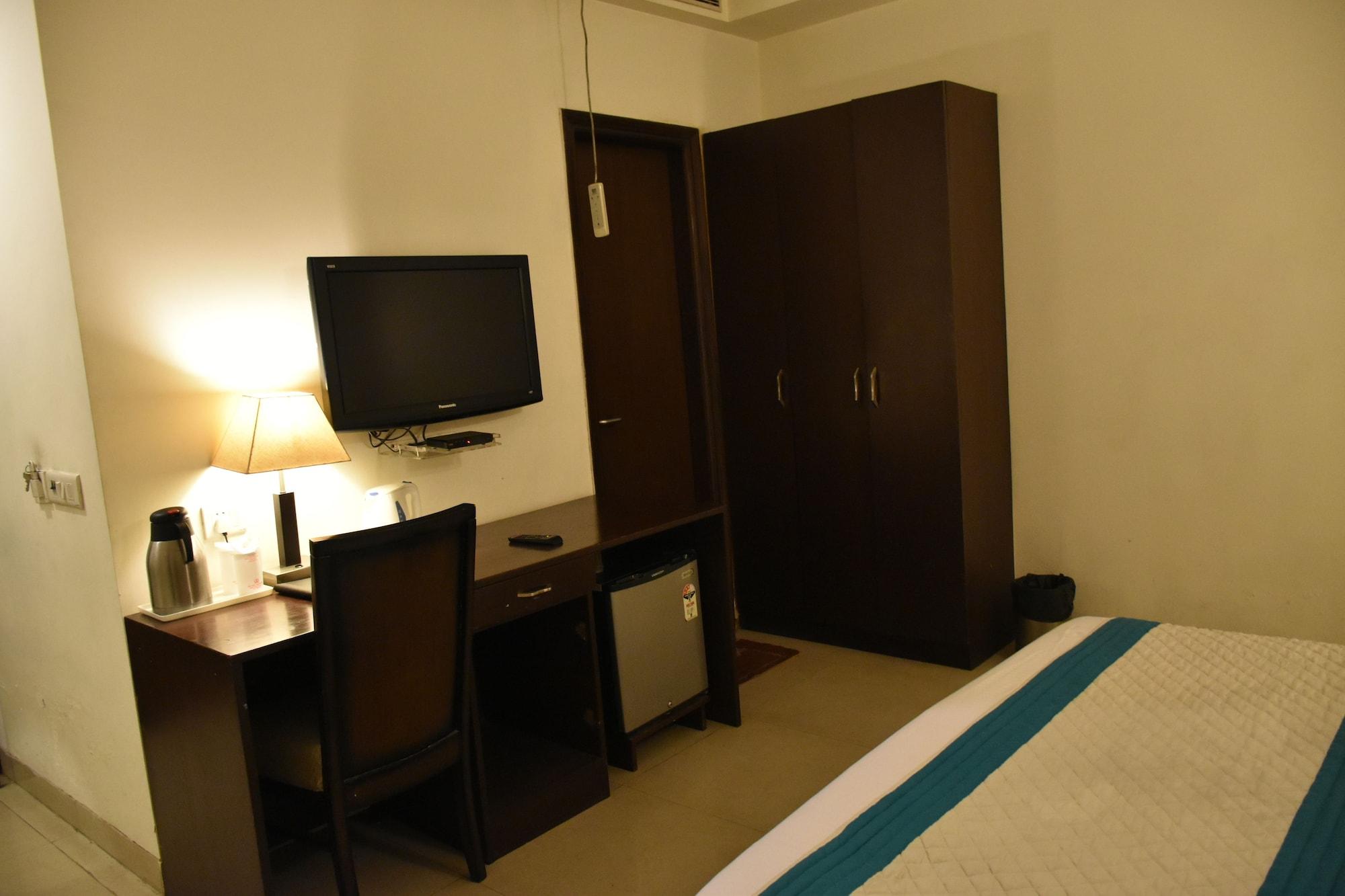 The Impress Near Delhi Airport