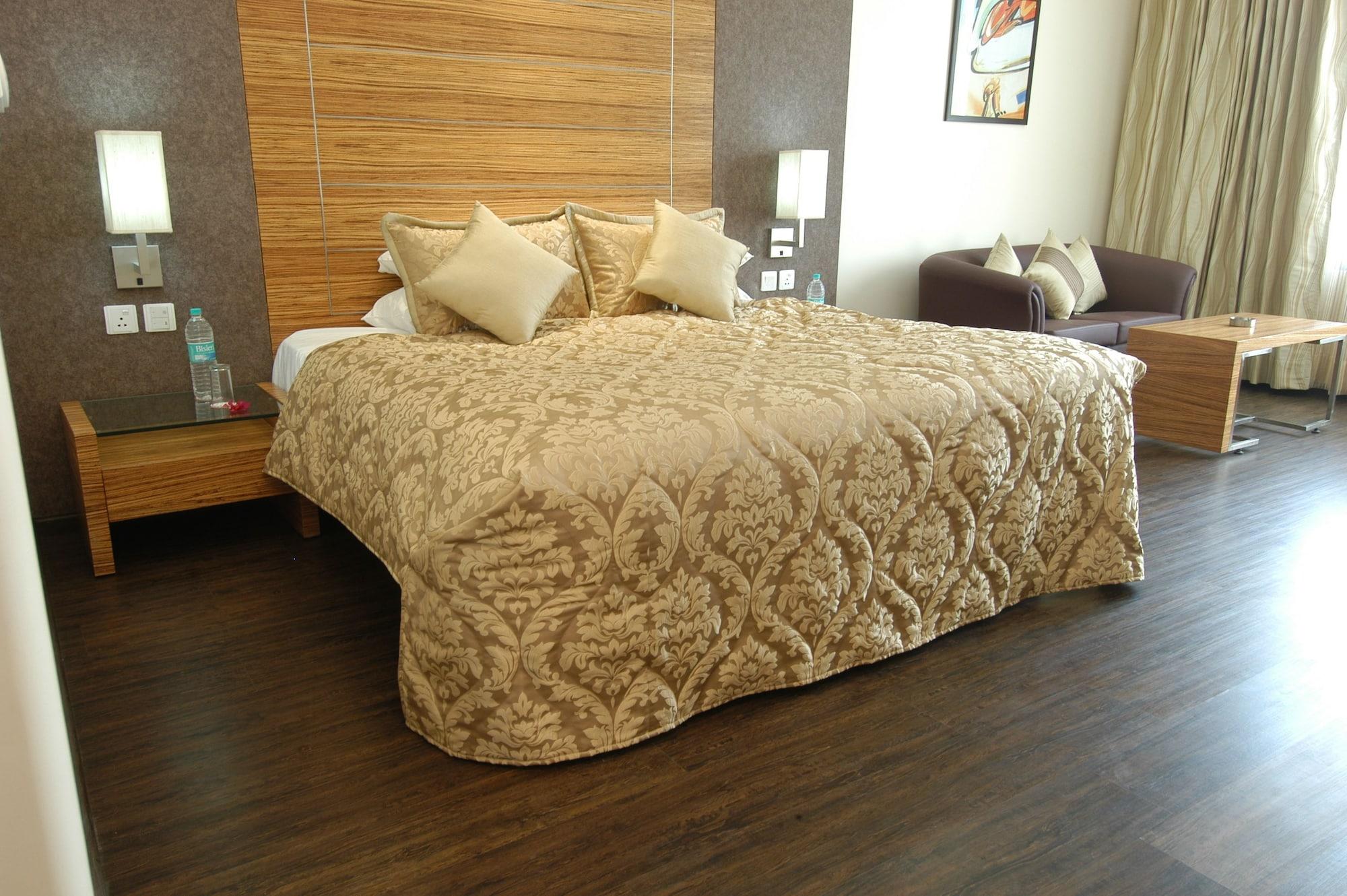 Hotel Mapple Emerald
