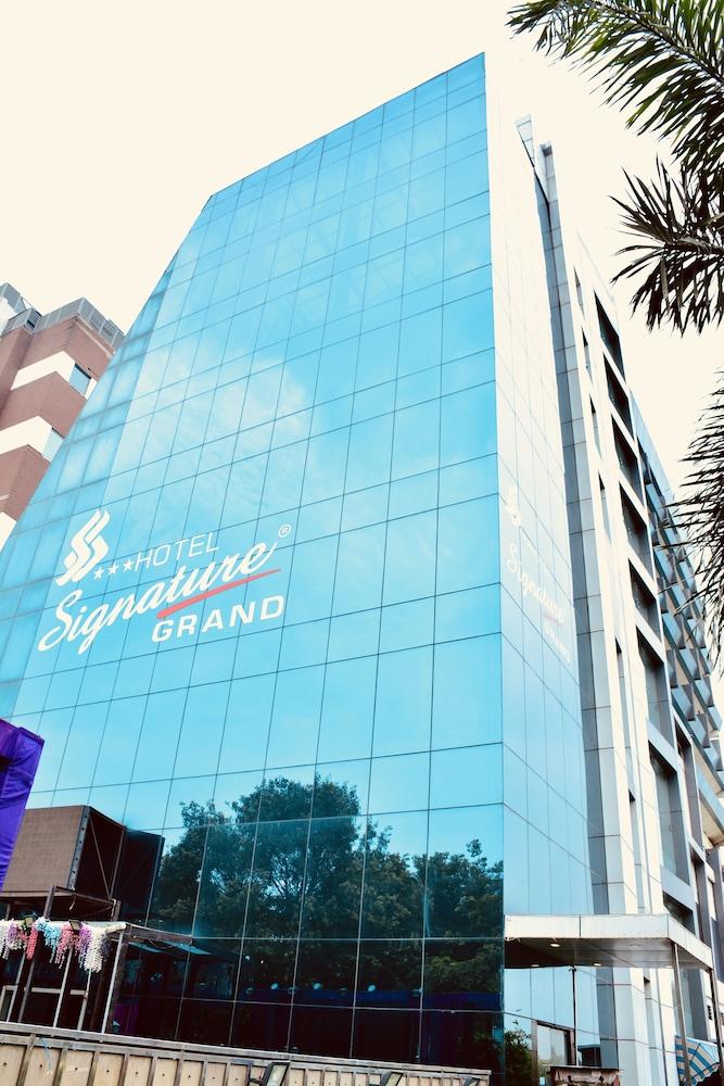 Hotel Signature Grand 3*