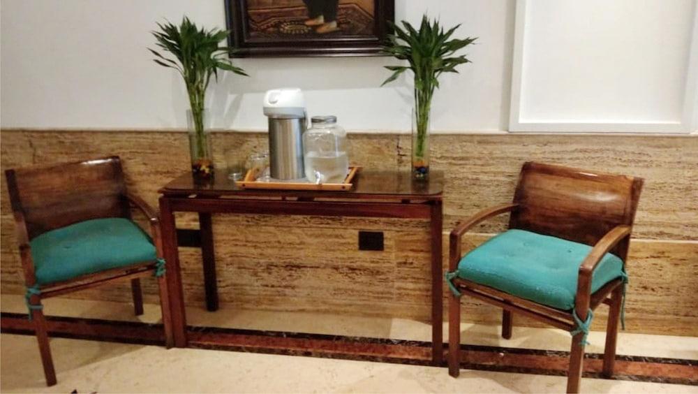 Bloom Boutique L Gk-1 3* New Delhi
