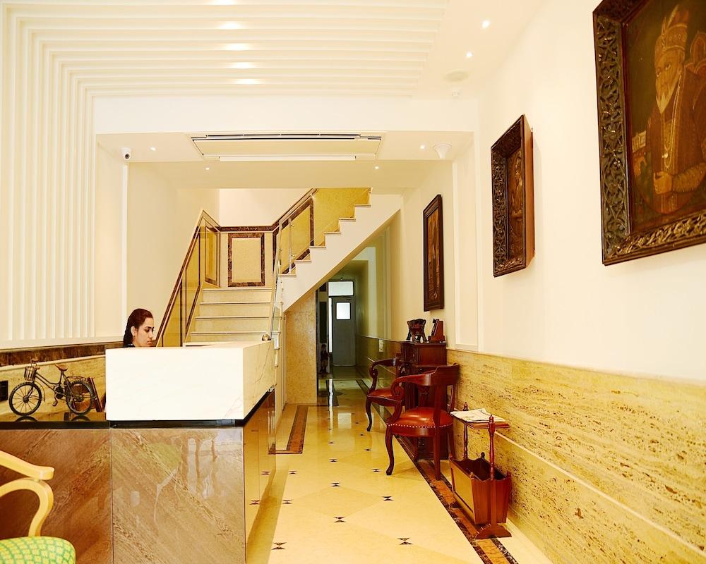 Bloom Boutique L Gk-1 New Delhi