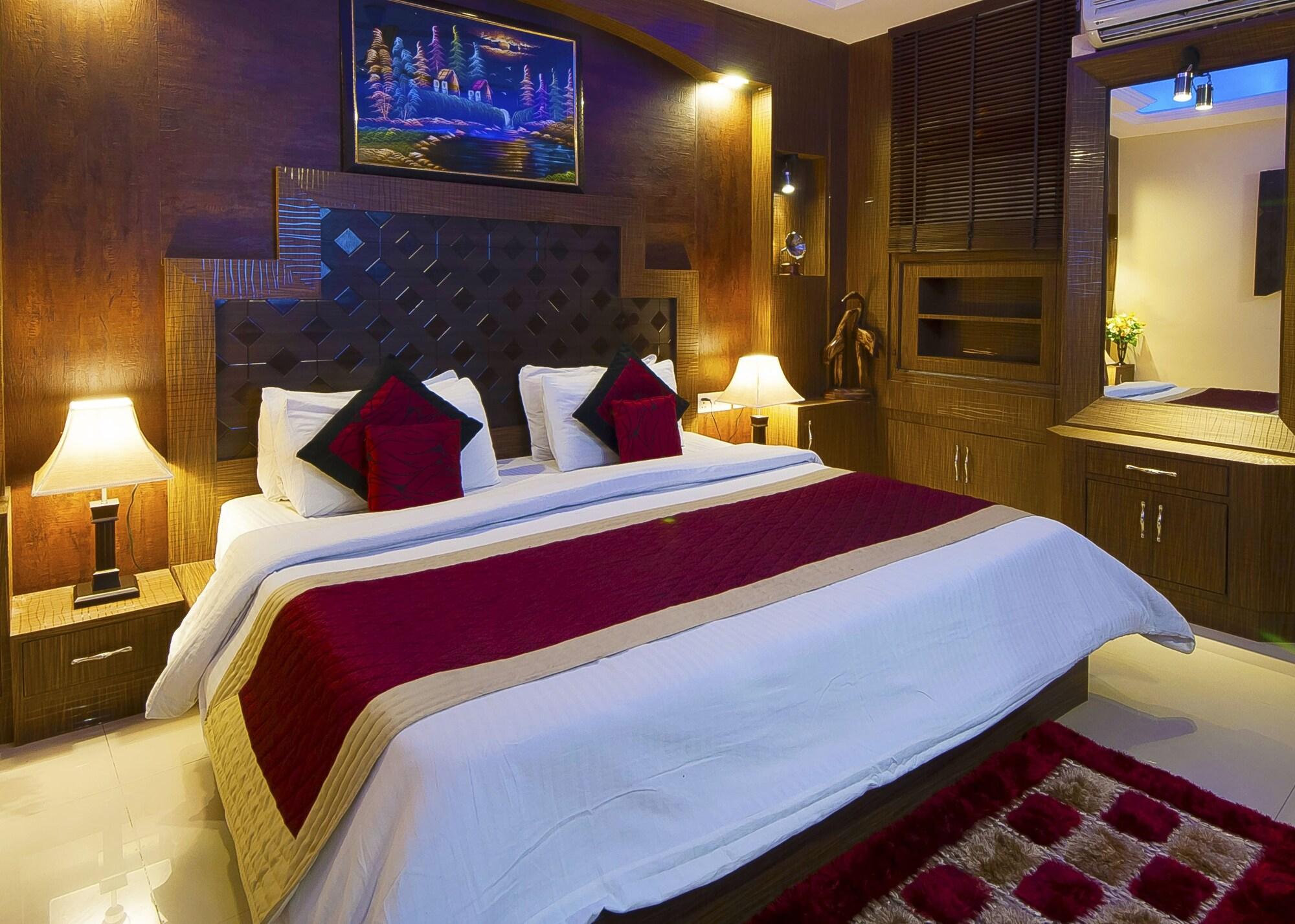 Airport Vishal Residency Hotel 3*
