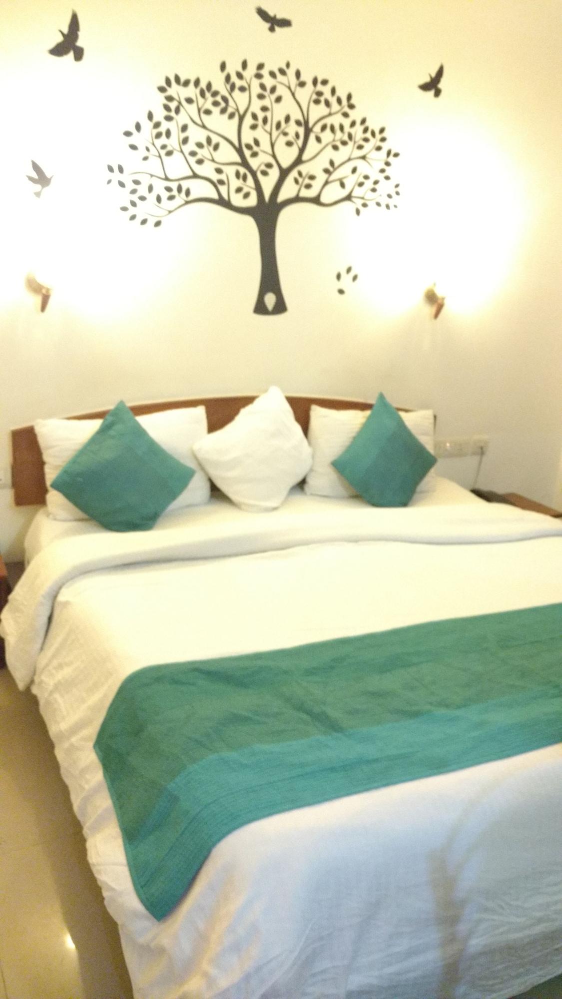 Hotel Airport Vishal Residency 3*