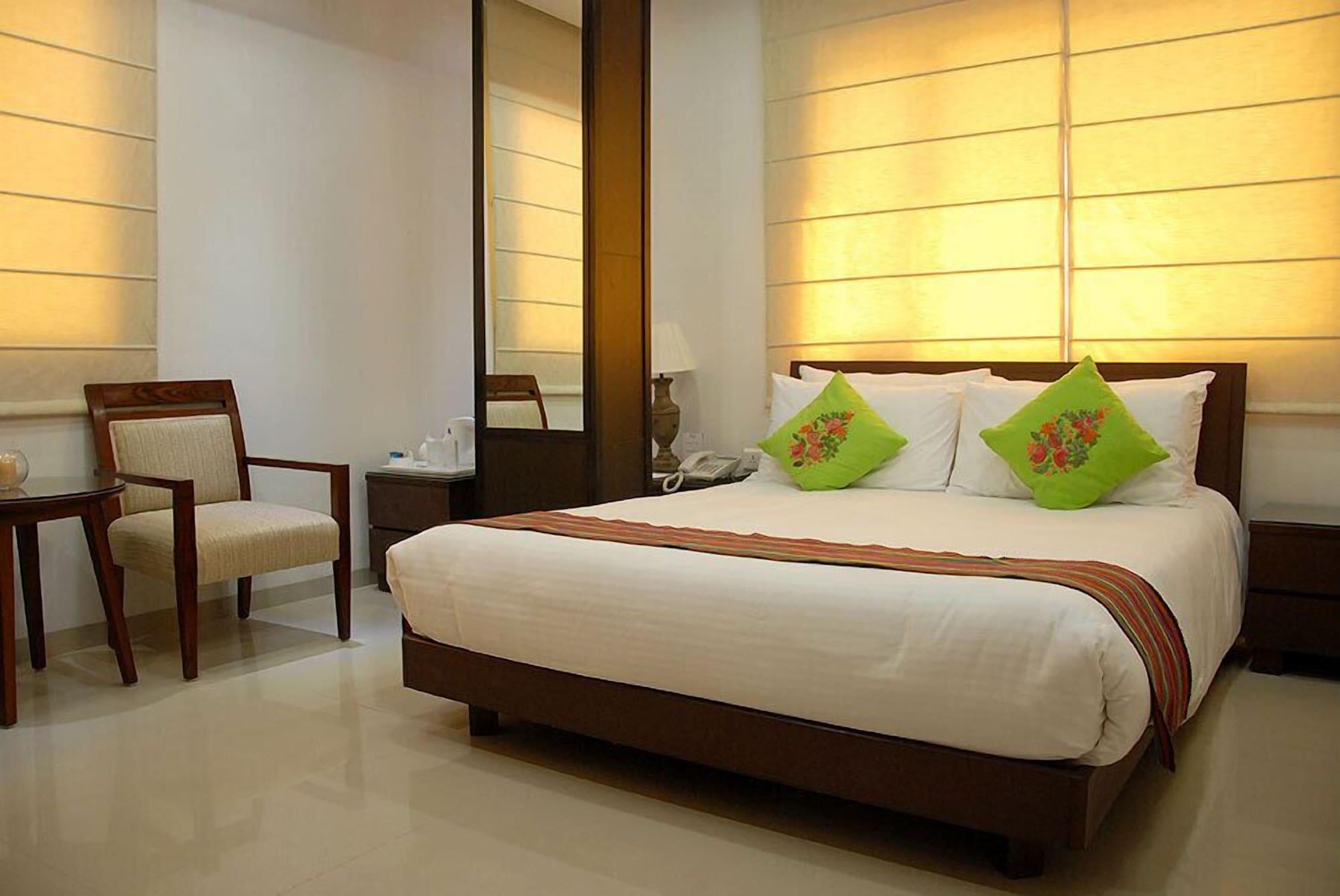 Townhouse Oak Safdarjung New Delhi