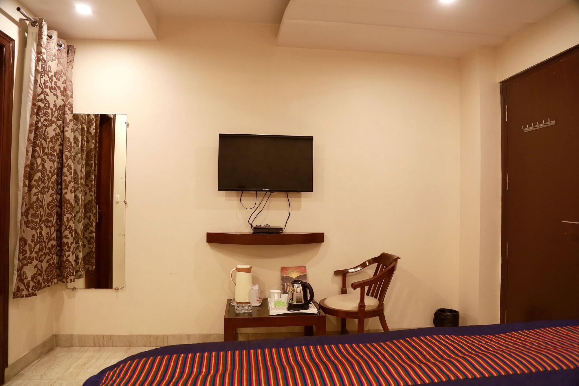 Geeta Saar Hotel 3*