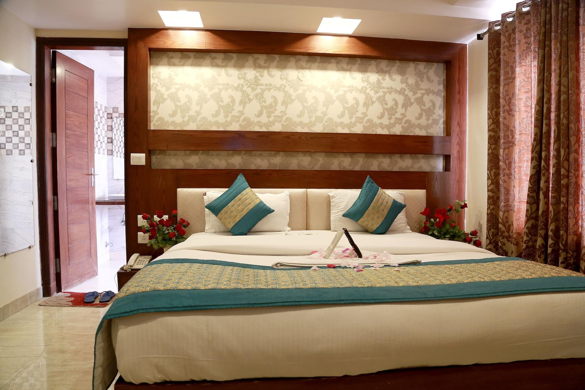 Geeta Saar Hotel