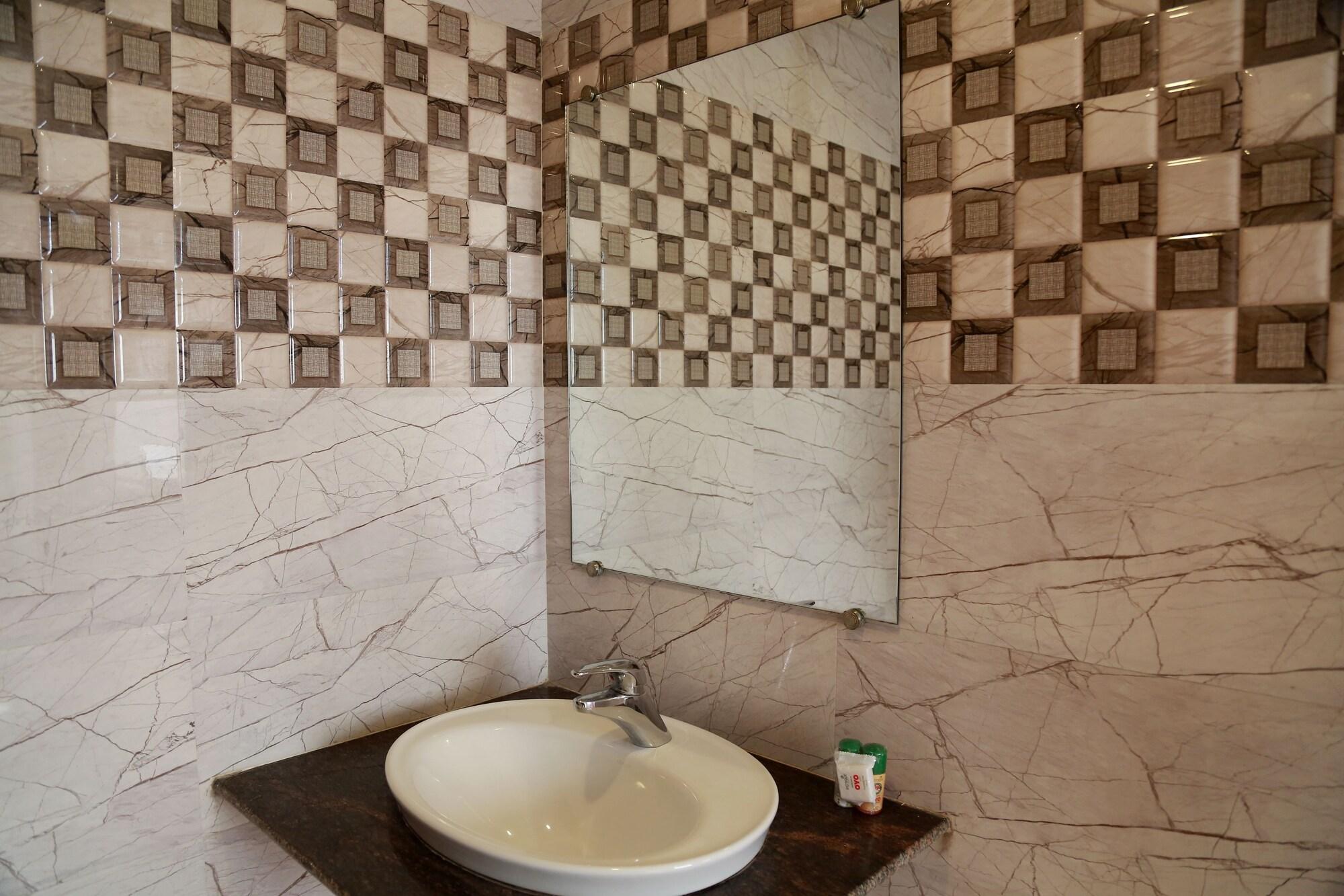 Hotel Geeta Saar 3*